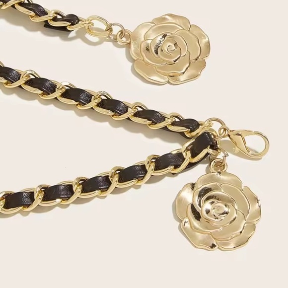 High Quality Metal Waist Chain Belt with Round Flower Pendant main image 7